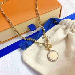Pendant Necklaces Love Necklace Designer women Pendants Retro embellishment bronze Charm Chain Pendant Necklaces Fashion Brass Jewelry J0725