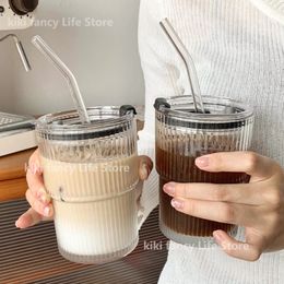 Wine Glasses 450ml Simple Stripe Coffee Glass Cup With Lid and Straw Transparent Bubble Tea Juice Milk Mocha Cups Breakfast Mug 230725