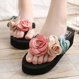 Slippers Summer Beach Flip Flops Women Sandals Handmade Flowers Casual Flat Platform Wedge Sandals Slippers Outside Wearing Ladies Shoes L230725