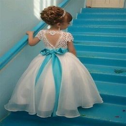 Organza Girl Pageant Dresses Short Sleeves Beads Crystal Blue Sash Vintage Lace Heart Back Princess Flower Girl Dress Girl Party D2142