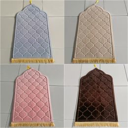 Carpet Soft Prayer Mat for Muslim Ramadan Nonslip Flannel Worship Paded Portable Embossed Floor Carpets Home Travel Rug 230725