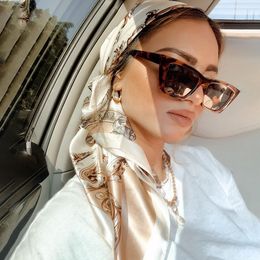 Sarongs Jedwabny luksusowy marka Summer Projektant mody głowa włosów szalik 90 90 cm hidżab chusta cheveux faulard femme 90x90cm 230726