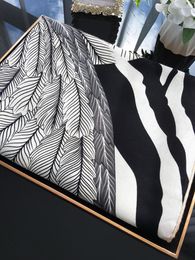 Scarves Luxury Scarf Women Designers Pashmina 140 Hem Rollerd Horse Print Winter Warm Big Blanket Stole Cape