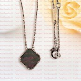 Pendant Necklaces New Classic Fashion Pendant Necklaces for women Elegant 4Four Leaf Clover locket Necklace Highly Quality Choker chains Designer Jewe MYM2