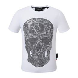 PLEIN BEAR T SHIRT Mens Designer Tshirts Brand Clothing Rhinestone PP Skulls Men T-SHIRT ROUND NECK SS SKULL Hip Hop Tshirt Top Tees 16535