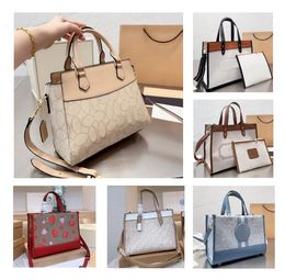 Aaaaa Fashion Women Field Tote Bag Designer Shoulder Bag High Quality Leather Handbags Spring Summer Flower Girl Famous Shopping Bags Purses Tabby Pillow
