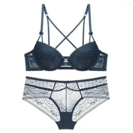 Bras Sets French Sexy Brassiere Suit Lace Gathered Back Girl Underwear Lingerie Set Bra Women