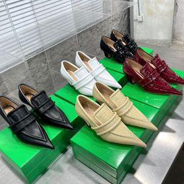 Scarpe formali di design Donne Donne ad alta tacca con tacco puntato Tacco grossa con le faccende di fantasiose in pelle comoda per feste di grandi dimensioni 35-41