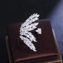 Wedding Rings CWWZircons Leaf Shape Shiny Cubic Zircon White Gold Plated Women Big Open Adjustable Finger Ring Anillos for Party Jewellery R215 230725
