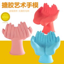 Decorative Objects Figurines Creative Hands Holding Shape Model Small Items Storage Display Hand Shaped Bracket DIY Art Handicrafts Home Decoration 230725