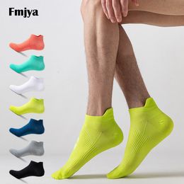 Sports Socks 5 Pairs Summer Men Sports Socks Non-Slip Sweat-absorbing Breathable Thin Nylon Ankle Shorts Marathon Running Socks with Tab Ear 230725