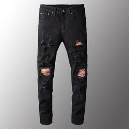 Men's Jeans Men Luxury Pink Bandanna Patchwork Biker Black Stretch Denim Holes Ripped Skinny Pants Plus Size 40228j