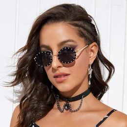 Sunglasses Vintage Glamour Women Fashion Round Crystal Designer Brand Ladies Glasses Stylish Luxury Shades UV400