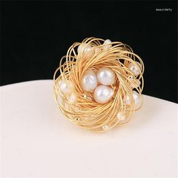 Brooches Natural Freshwater Pearls Zircon Brooch Pins Party Wedding Women Gold Color Coat Vintage Style Fine Jewelry Gift Accessories