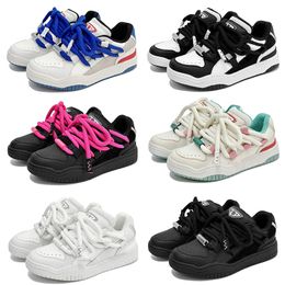 2023 colorful design fashion couple style casual shoes man breathable black pink blue white sports outdoor