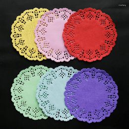 Table Mats 100pcs 5.5inch Vintage Napkin Pads Hollowed Lace Paper Mat Doily Craft DIY Scrapbooking Weding Decoration Cake Accessories