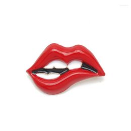 Brooches Sexy Red Lips 2023 Fashion Metal Enamel Pins For Women INS Trendy Backpacks Jackets Hat Accessories Jewellery