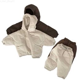 Giyim Setleri Erkek Bebek Kış Giysileri Çocuklar Sıcak Kırık Kapşonlu Kazak + Pantolon Çocuklar 2 PCS Suit Kızlar Sıradan Pamuklu Pad Paltolar Set 210413 Z230726
