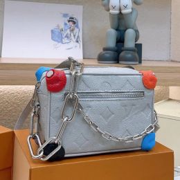 2023 new Brand Trunk Handbags Mens Luxury Shoulder Bags Thick Chain Ladies Underarm Small Totes Embossed Correct Letter Colorfull Suitcases