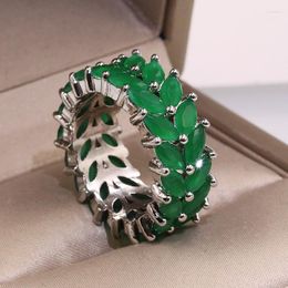 Cluster Rings 2023 Silver Plate Green Color Unique Design Ring For Women Paved Austrian Zircon Fashion Engagement Christmas Gift Jewelry