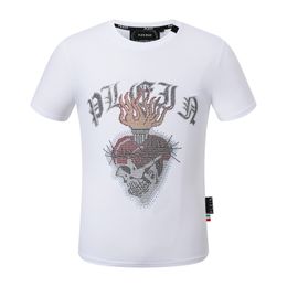 PLEIN BEAR T SHIRT Mens Designer Tshirts Brand Clothing Rhinestone PP Skulls Men T-SHIRT ROUND NECK SS SKULL Hip Hop Tshirt Top Tees 16520