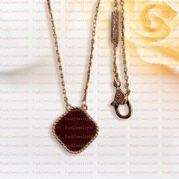 Pendant Necklaces New Classic Fashion Pendant Necklaces for women Elegant 4Four Leaf Clover locket Necklace Highly Quality Choker chains Designer Jewe LG7G