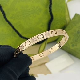 fashion designer bracelet mens Bangle Charm Bracelets Chain gold plated stainless steel for Women&Girl Wedding Mother's Day Jewellery wholesale Uniform size 17