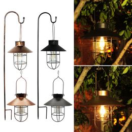 Garden Decorations Outdoor Hanging Solar Lantern 1 Pack Retro Metal Light with Warm White Waterproof Edison Bulb LED Lights 230727