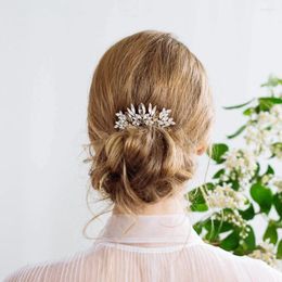 Headpieces Fashion Shiny RhinestoneLnserting Comb Style Atmospheric Crystal Lnserting Bridal Wedding Jewelry Hair Accessories