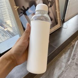 No 5 Factory Series Large-capacity Water bottle 590ml Water Cup Glass Bottle Frosted Cup Holder With Gift Box Packaging White Ket2556