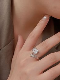 2023 Hot Selling S925 Sterling Silver Light Luxury Men's and Women's Rings Light Luxury Crystal Gem Angel Wings Open Ring