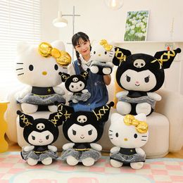 Novos produtos de anime saia preta fofa Kuromi brinquedos de pelúcia Ouro preto rosa gato boneca jogos infantis colegas de brincadeira presentes de feriado enfeites de quarto
