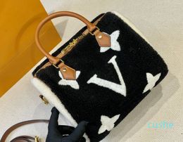 2023 Letters Furry Star Round Print Winter Teddy Gold Hardware Zipper Closure Interior Pocket V