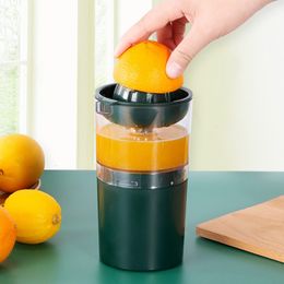 Juicers Wireless Portable Juicer 250ml Electric Orange Lemon Fruit Squeezer Extractor USB Chargeable Juicer Fruit Press Machine for Home 230727