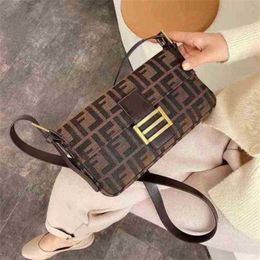 2023 New Top Design Luxury Bags high quality old flower embroidery middle ancient method stick female vitag armpit small square