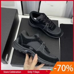 Sandals Sandals Designer Running Shoes Channel Sneakers Luxury Sports Shoe Casual Trainers Classic Sneaker Woman mens shoe