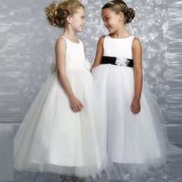 New Fashion Flower Girl Dresses Weddings Child First Communion Dresses For Girls Dresses Princess Sleeveless Backless3310