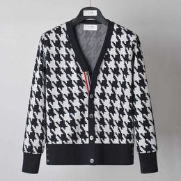 Bonzero Trendy Fashion Knitwear Cardigan for Men and Women 2023 Spring Double-sided Jacquard Houndstooth Jacket