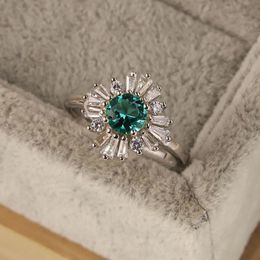 2023 Fashion New S925 Silver Women's Geometric Ring Green Hollow Out European and American Design Ring Small Fresh Ring
