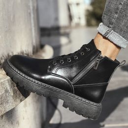 Nuovi stivali Stivali firmati Scarpe da donna Moda nero aumento Stivali in pelle invernali Scarpe da donna