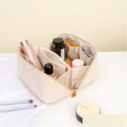 Other Health Beauty Items Large Capacity Travel Cosmetic Bag Portable Pu Leather Makeup Pouch Women Waterproof Bathroom Washbag Mt Dhlct