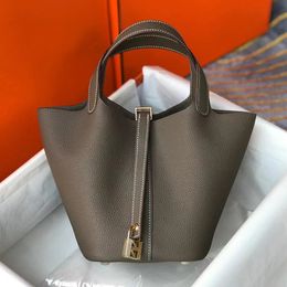 kova el çantası tasarımcı çantası tote lüks çantalar yüksek kaliteli tasarımcı çanta lüks çanta crossbody omuz kadın deri çanta messenger picotin 18cm pembe 7a