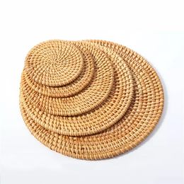 Straw Woven Dining Table Mats 8-16CM Round Rattan Placemat Holder Cup Coasters Natural Corn Heat Insulation Kitchen Accessories244a