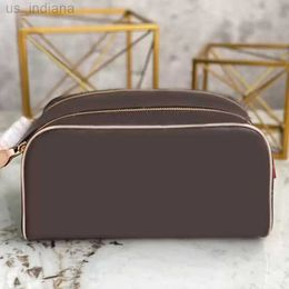 Cosmetic Bags Cases cosmetic bag makeup bag toiletry bag Designer Bag luxury cosmetic bag Leather large capacity bag Toilet Pouch Women Beauty Z230731