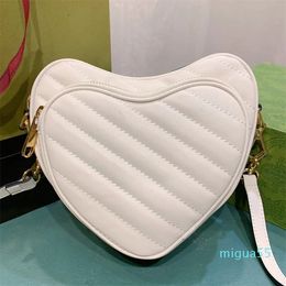 Heart Shaped Shoulder Bag Cowhide Purse Removable Shoulder Strap Metal Letter Hardware Cowhide Genuine Leather Zipper Open High Quality Designer Handbag