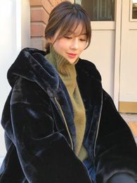 Women's Fur Faux Fur Winter Fluffy Warm Soft White Oversized Faux Fur Jacket Women Long Sleeve Black Zip Up Faux Fur Sweatshirt Korean Hoodie Coats HKD230727