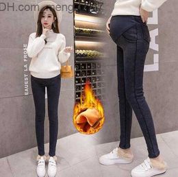 Maternity Dresses New Pregnant Women's Jeans Elastic Waist Pregnant Women's Winter Clothing Velvet Thickened Pregnant Women's Pants Z230728