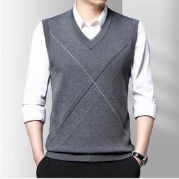 Men's Vests Autumn Winter Sleeveless Jackets Man Vest Warm Jumper Knitted Waistcoats Casual Men Pullovers Sweater Clothing