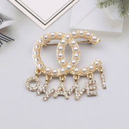 20style Brand Designer C Double Letter Brooches Women Men Pearl Letter Pendant Brooch Pin Metal Fashion Jewellery Accessories