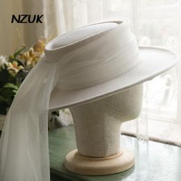 Wedding Hair Jewelry NZUK High End Wool Felt Flat Jazz Hat For Women Long Veil Gauze White Wedding Hat Autumn WInter Ladies White Wool Sombrero 230727